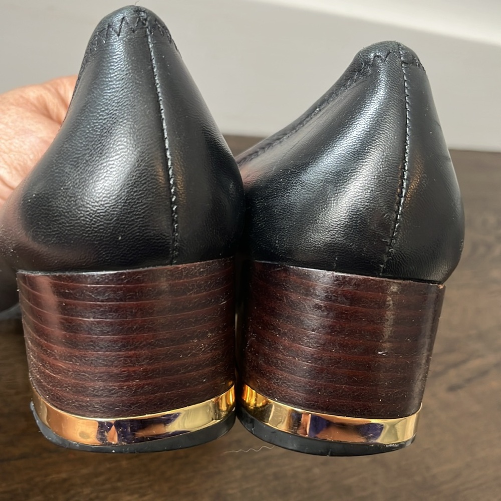 Tory Burch Black Heels with Gold Logo - Picture 5 of 12